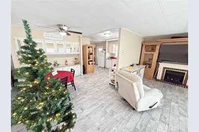 2205 Acacia #62, Hemet, CA 92543 - Photo 5