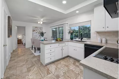 2701 Vista Umbrosa, Newport Beach, CA 92660 - Photo 7