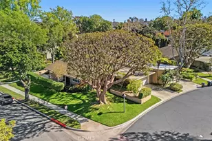 2701 Vista Umbrosa, Newport Beach, CA 92660 - Photo 23