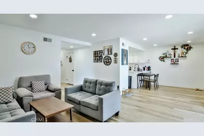 1078 Border Avenue, Corona, CA 92882 - Photo 3