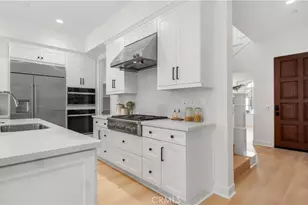 138 Jayhawk, Irvine, CA 92602 - Photo 7