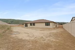 11737 Saddleback Dr, Loma Linda, CA 92373 - Photo 23