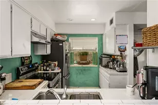 25287 Pine Creek Ln, Wilmington, CA 90744 - Photo 7