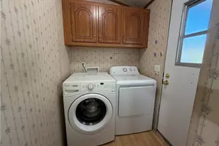 8111 Stanford Ave, Garden Grove, CA 92841 - Photo 15