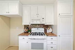 23912 Via La Coruna, Mission Viejo, CA 92691 - Photo 13