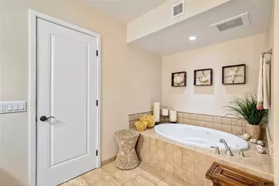 543 Laguna Drive, Carlsbad, CA 92008 - Photo 19