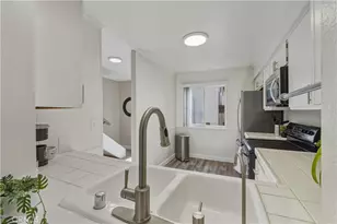 112 Espanas, Escondido, CA 92026 - Photo 5