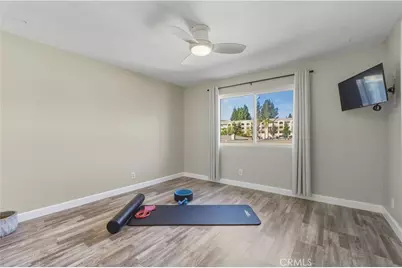 112 Espanas, Escondido, CA 92026 - Photo 15