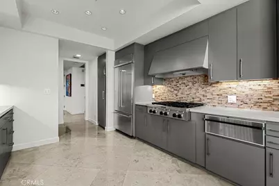 10430 Wilshire Boulevard #1903, Los Angeles, CA 90024 - Photo 3