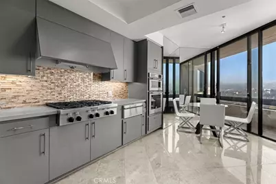 10430 Wilshire Boulevard #1903, Los Angeles, CA 90024 - Photo 5