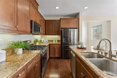 3229 Larkspur Street, Tustin, CA 92782 - Photo 7