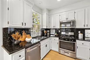 9 Paverstone, Ladera Ranch, CA 92694 - Photo 13