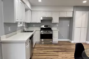 2121 Sandalwood Dr, Stockton, CA 95210 - Photo 5