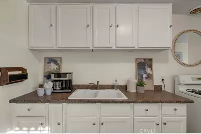 12233 Academy, Artesia, CA 90701 - Photo 13