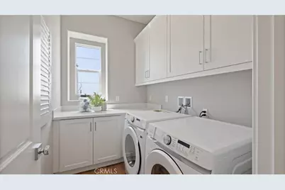 24500 Via El Balneario, Valencia, CA 91354 - Photo 19