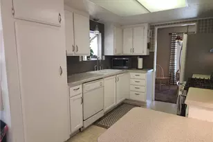 19251 Brookhurst, Huntington Beach, CA 92646 - Photo 11