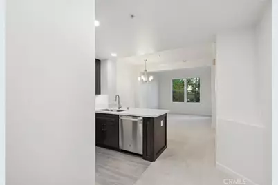 2202 Watermarke, Irvine, CA 92612 - Photo 3