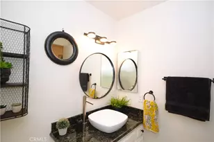 7911 Woodlake Dr, Huntington Beach, CA 92647 - Photo 21