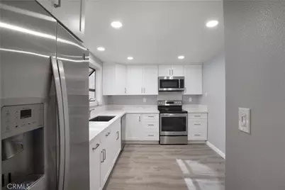 57 Claret, Irvine, CA 92614 - Photo 17