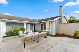 8592 Larkport Dr, Huntington Beach, CA 92646 - Photo 7