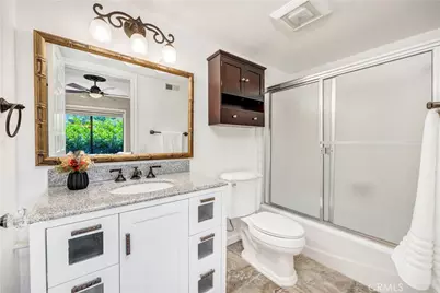 3 Palos #51, Irvine, CA 92612 - Photo 27