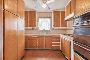 725 S Flintridge, Santa Ana, CA 92704 - Photo 7