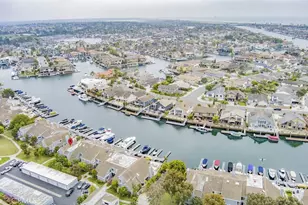 16143 Saint Croix, Huntington Beach, CA 92649 - Photo 5