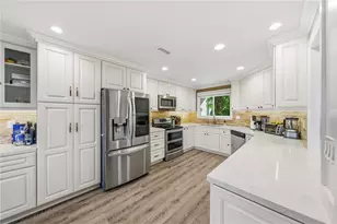 5 Robin Hill Ln, Laguna Hills, CA 92653 - Photo 11