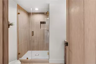 2036 Mandarin Dr, Costa Mesa, CA 92626 - Photo 31