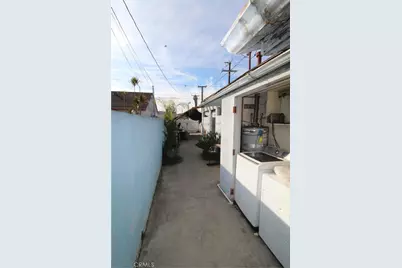 6271 Cherry Avenue, Long Beach, CA 90805 - Photo 33