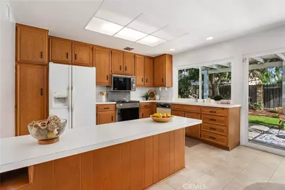 17942 Caledonia Circle, Huntington Beach, CA 92647 - Photo 13