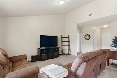 5513 La Pinta Maria, Bakersfield, CA 93307 - Photo 9