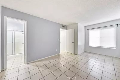 2521 W Sunflower #R1, Santa Ana, CA 92704 - Photo 21