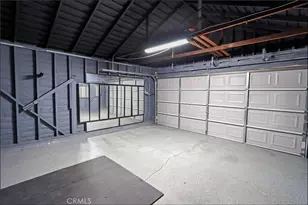 2153 W 111th, Los Angeles, CA 90047 - Photo 33