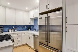 218 16th St, Huntington Beach, CA 92648 - Photo 5