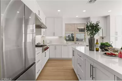 168 Somera, Irvine, CA 92602 - Photo 13