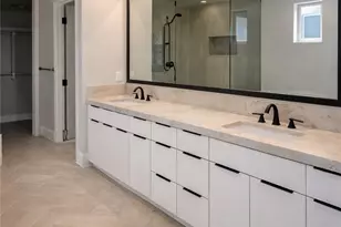 216 Stage, Irvine, CA 92618 - Photo 5