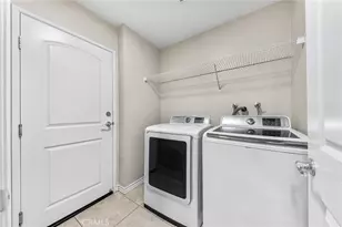 21 Quartet, Irvine, CA 92618 - Photo 35
