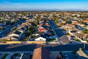 21211 Binghampton Cir, Huntington Beach, CA 92646 - Photo 47