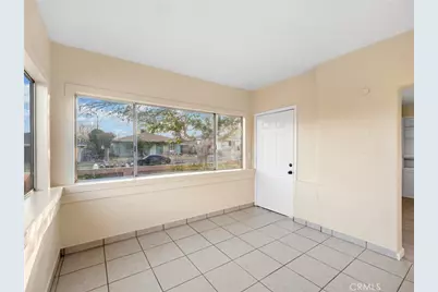 16762 Merrill Street, Victorville, CA 92395 - Photo 5