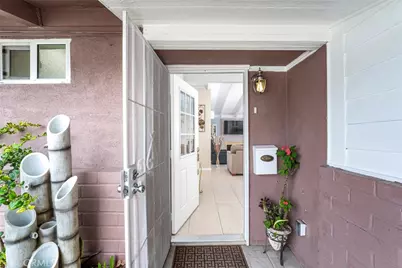 9791 Harriet Ln, Anaheim, CA 92804 - Photo 5