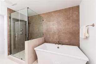 35 Beachcomber Dr, Corona del Mar, CA 92625 - Photo 25