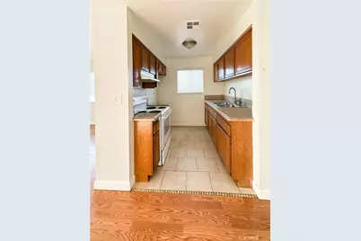 16737 Arbor, Huntington Beach, CA 92647 - Photo 3