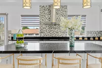 7702 Alberta, Huntington Beach, CA 92648 - Photo 9