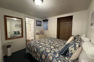 352 354 Eucalyptus, Avalon, CA 90704 - Photo 7