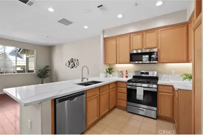 28521 Trento Way, Lake Forest, CA 92679 - Photo 7