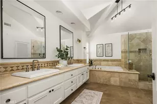 2171 Sonbria, Tustin, CA 92782 - Photo 45