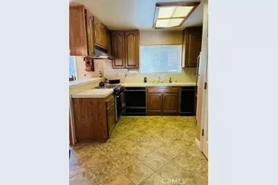 32079 Fern, Running Springs, CA 92382 - Photo 5