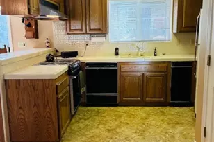 32079 Fern, Running Springs, CA 92382 - Photo 5