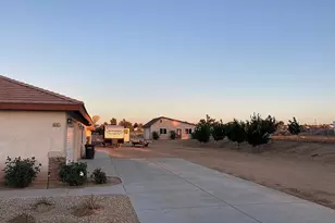 6581 Bartlett, Phelan, CA 92371 - Photo 9